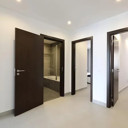 Apartment Original 3 Bedroom Downtown